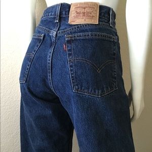 Levi Relaxed Fit Vintage Jeans